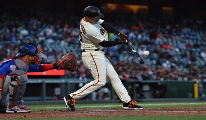 Giants take opening game of Cubs series 7-2 in possible postseason preview