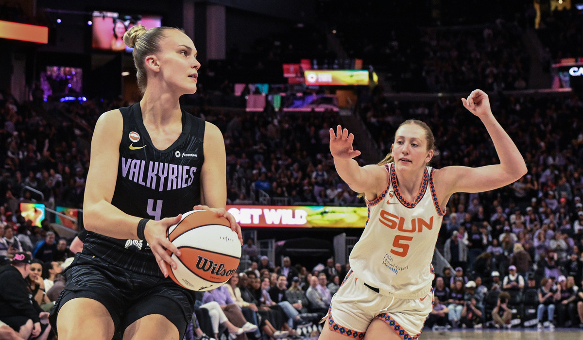 Valkyries Roll Through Sun 97-70, New Justé Era Sparks Ballhalla