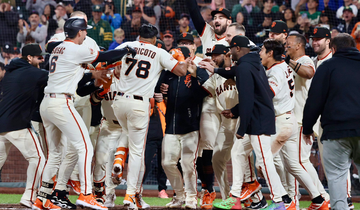 Bericoto walk off homer propels Giants over A's 2-1