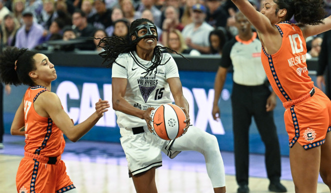 Hayes, Valkyries Soar Past Sun 74-57 as New Mascot "Violet" Makes Flipping Debut